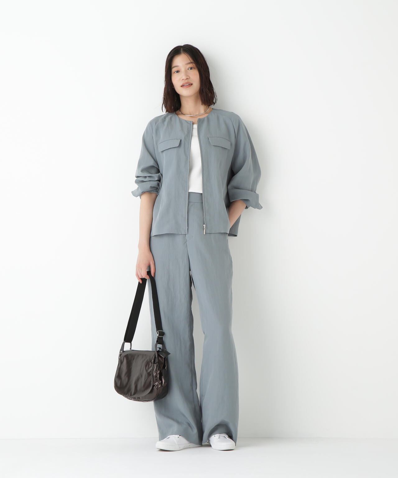 クルーネックショートブルゾン