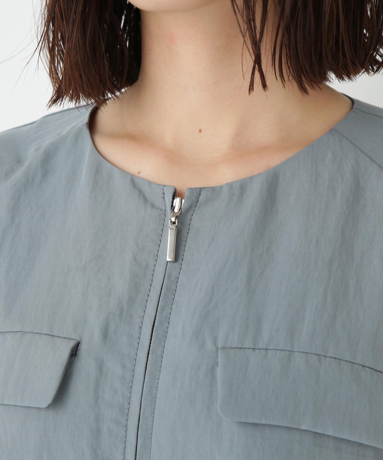 クルーネックショートブルゾン