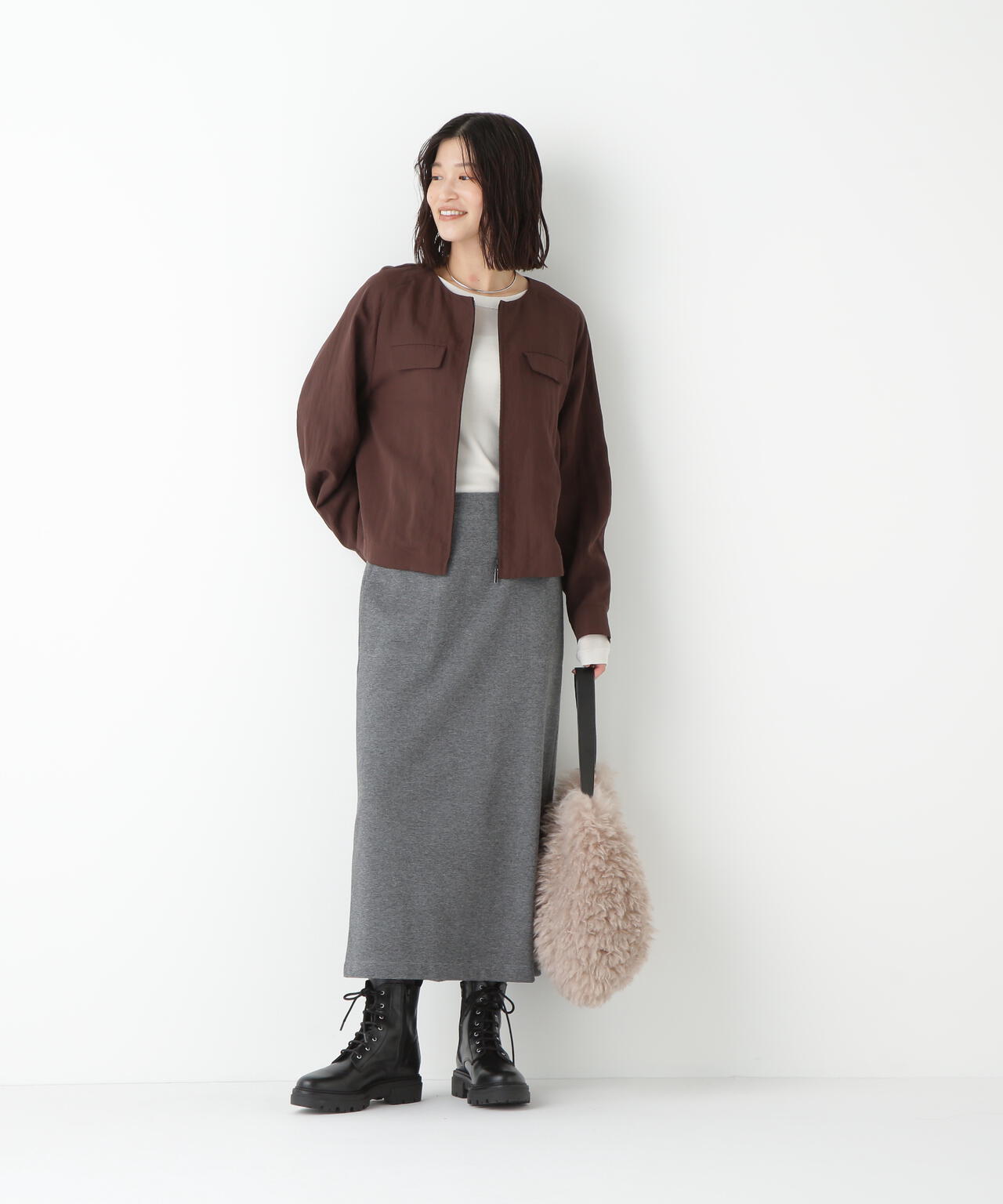 クルーネックショートブルゾン