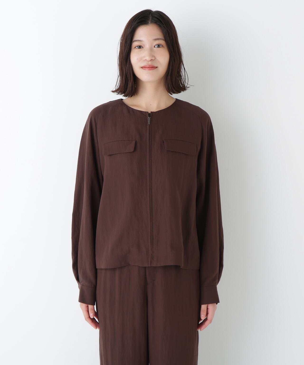 クルーネックショートブルゾン