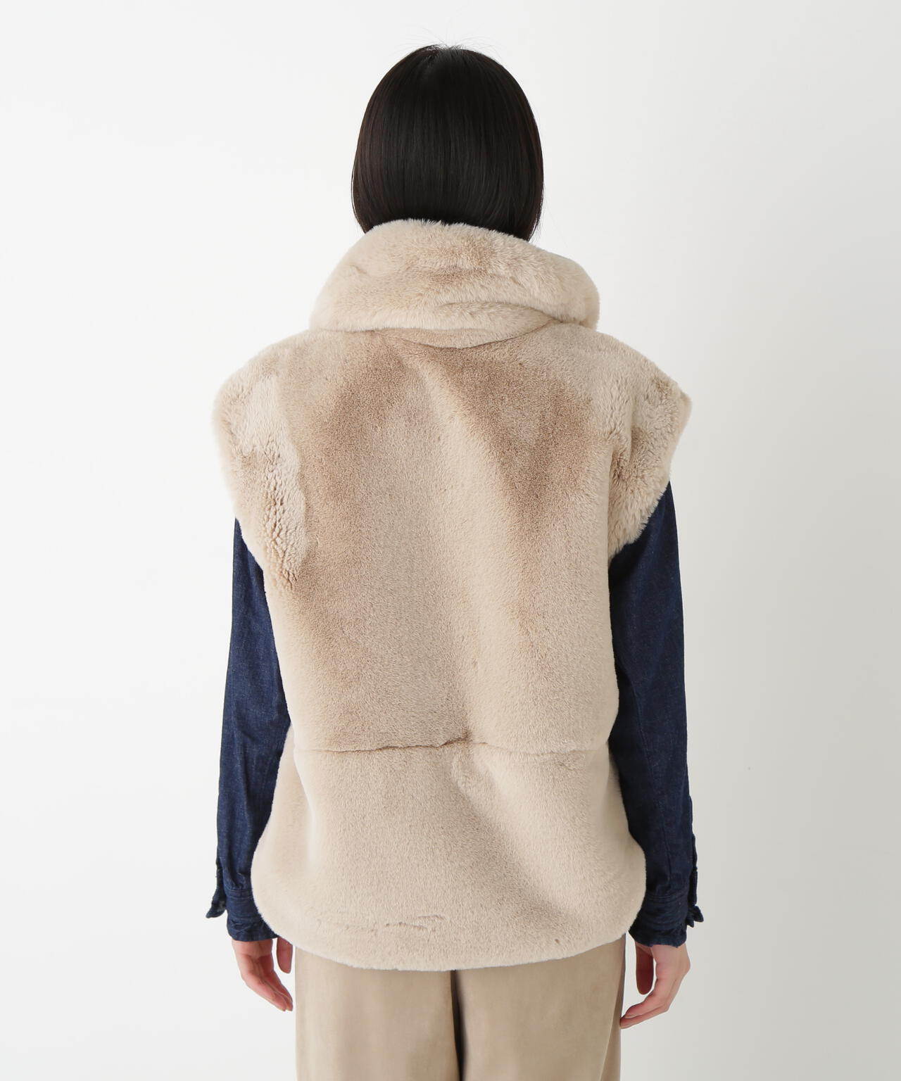 フェイクファーコクーンジレ | human woman（ヒューマンウーマン