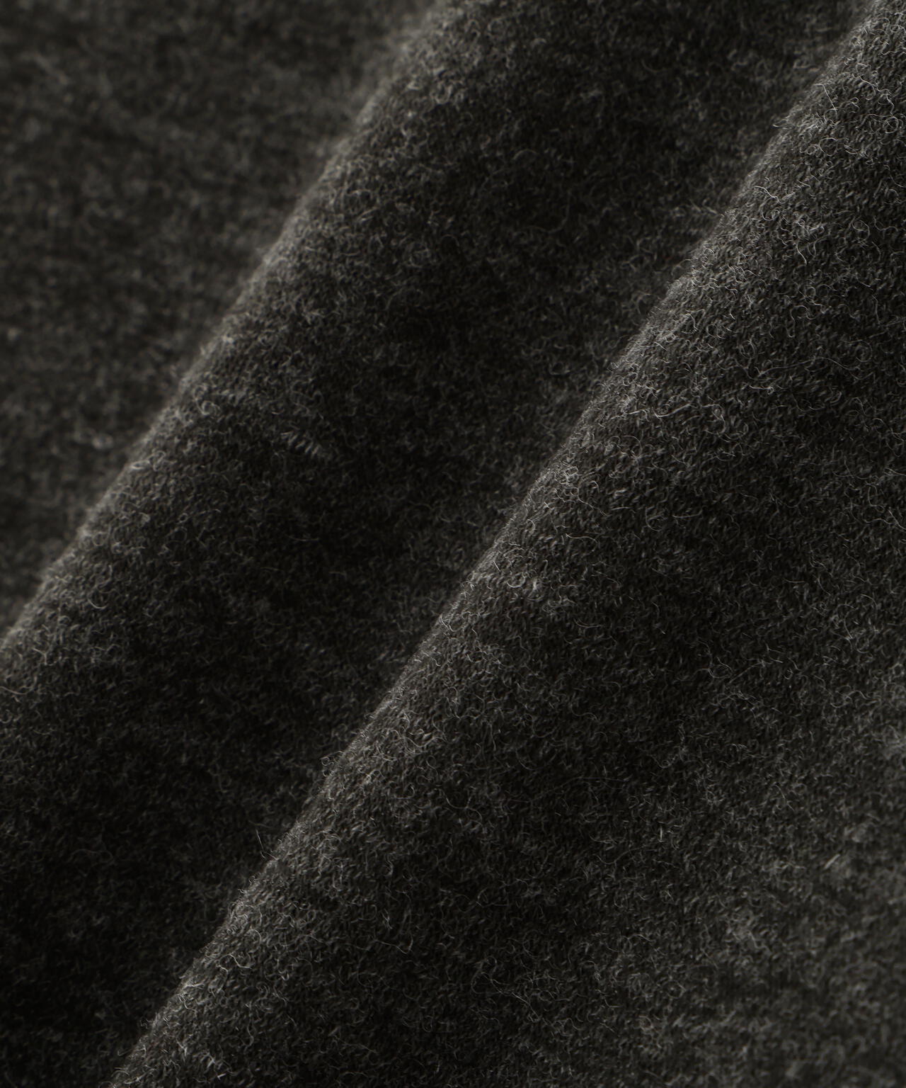 ベロア襟ドッキングプルオーバー