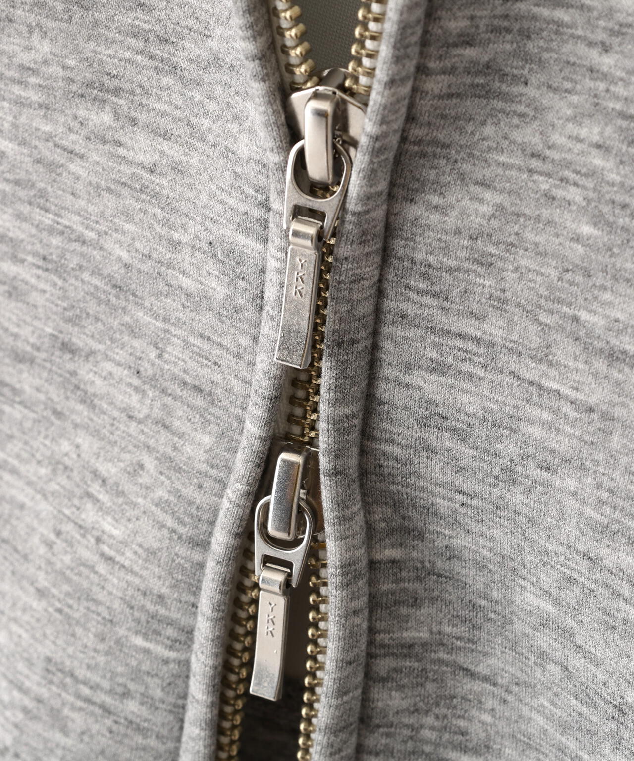 クッションダンボールジップパーカー | human woman（ヒューマン