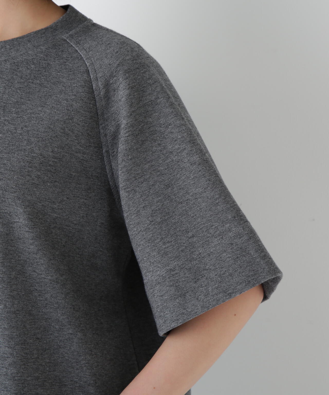 ダンボールラグランスリーブプルオーバー