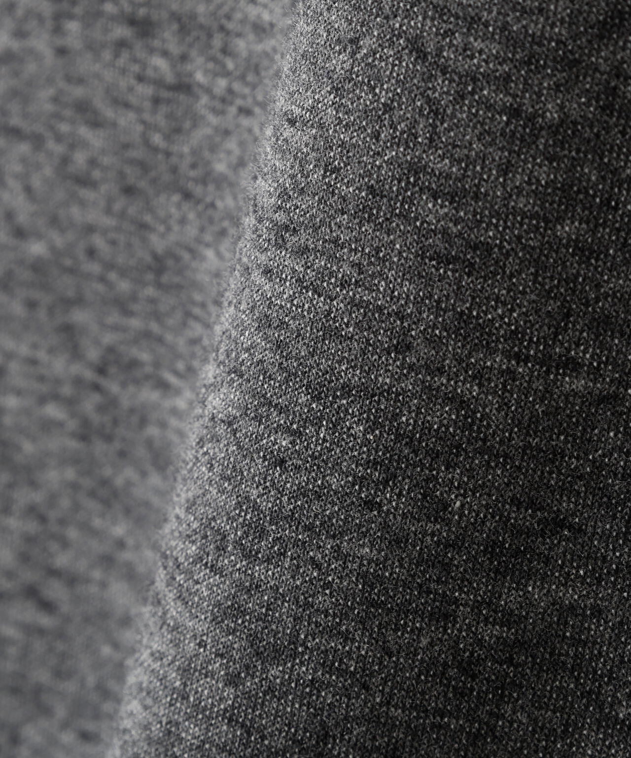 ダンボールラグランスリーブプルオーバー