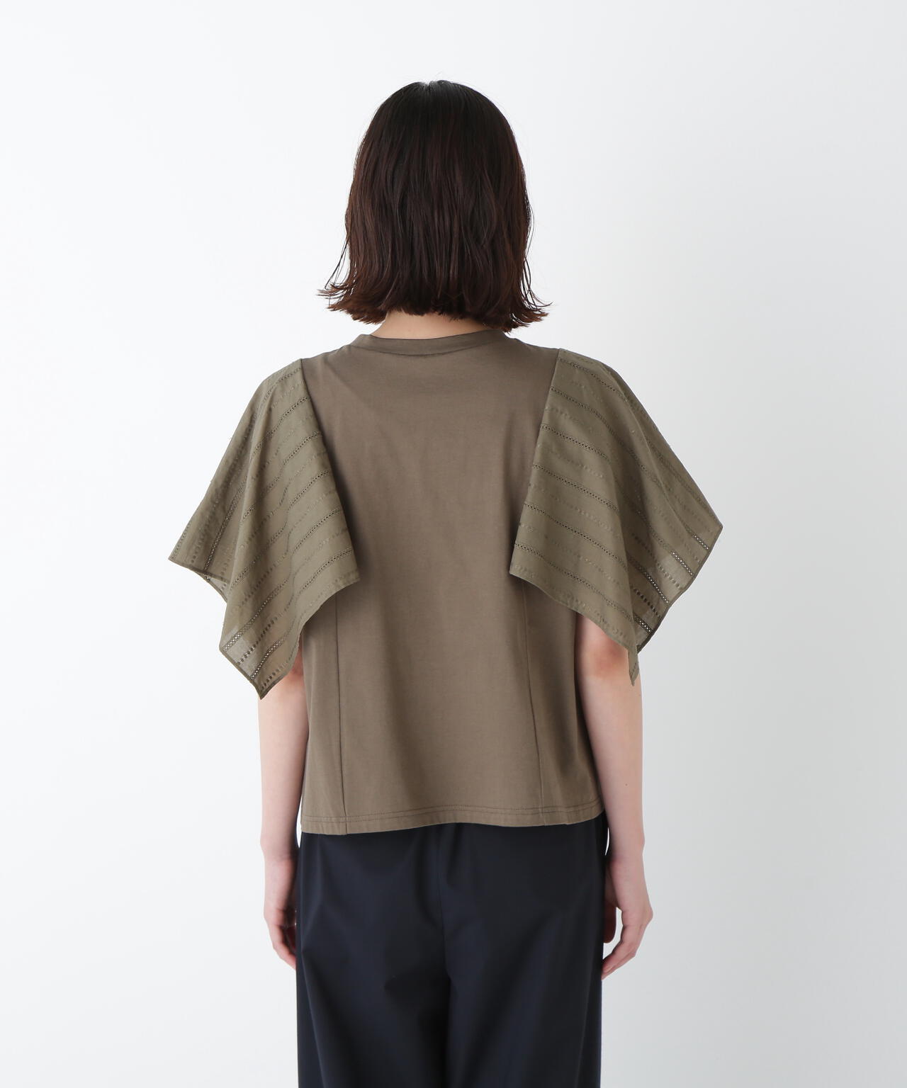 コットンローンレースドッキングプルオーバー