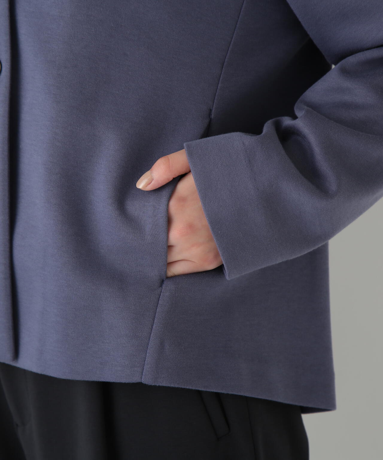 ダンボールＶネックカーディガン