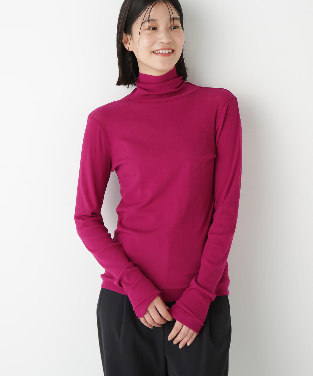 シアータートルプルオーバー | human woman（ヒューマンウーマン