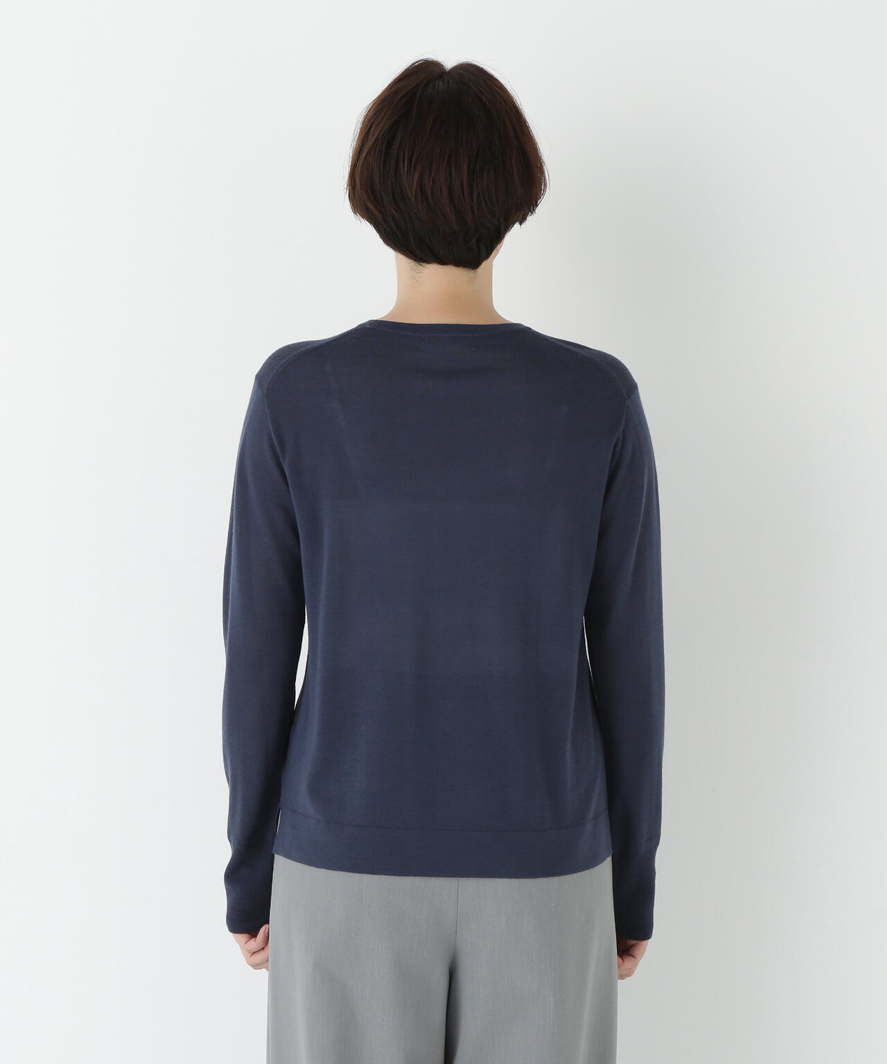 クリアウールクルーネックニット