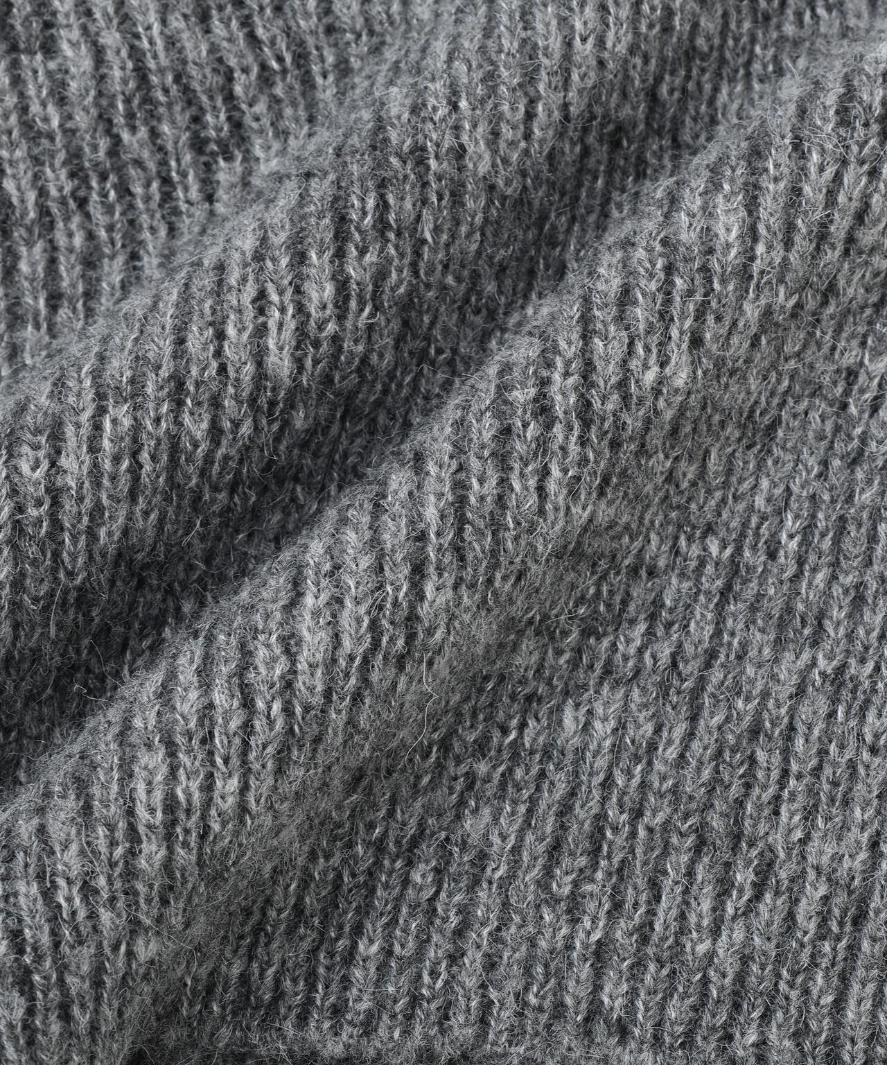 スリットハイネックショートベスト | human woman（ヒューマンウーマン