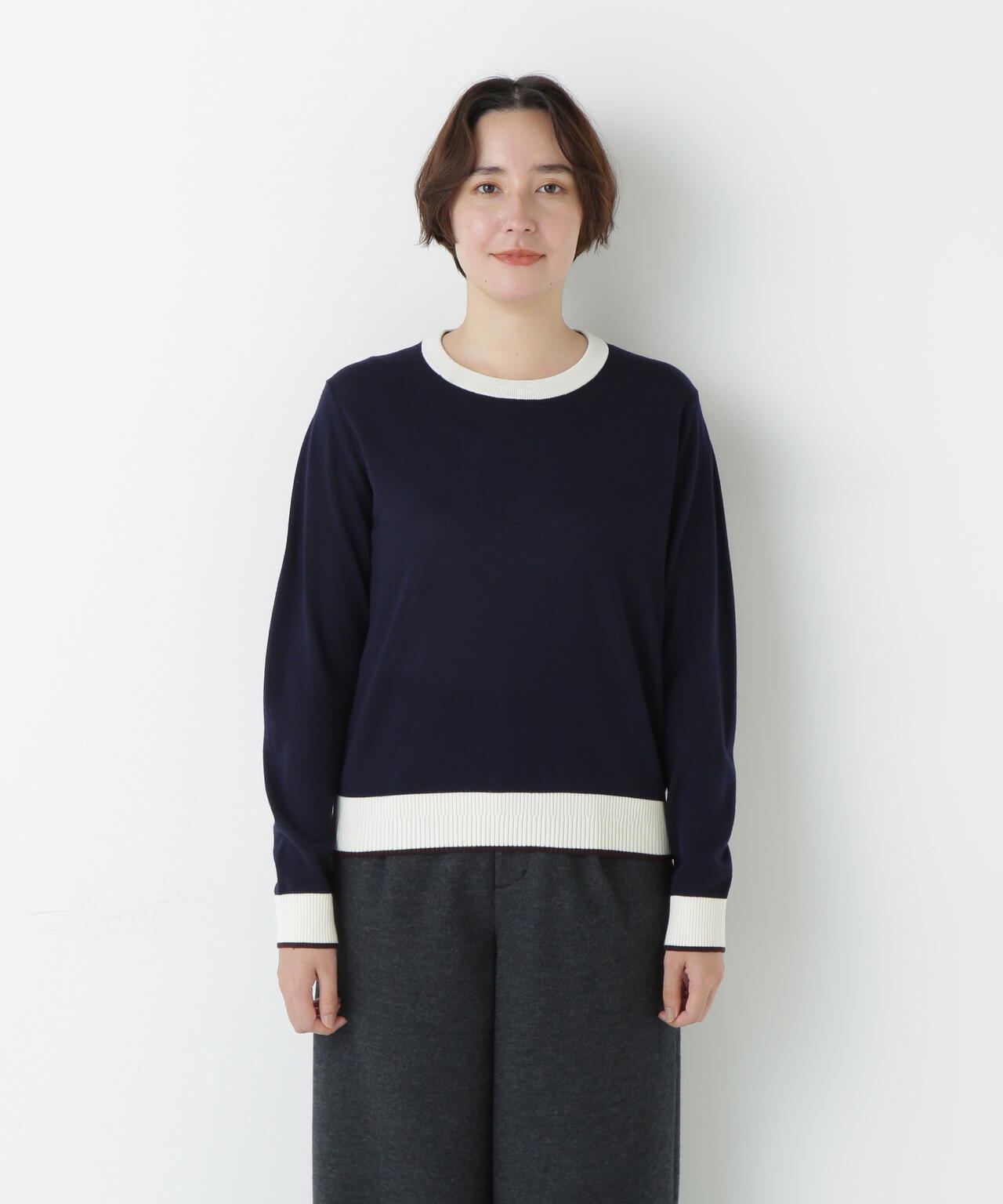 梳毛ライン入りニットプルオーバー