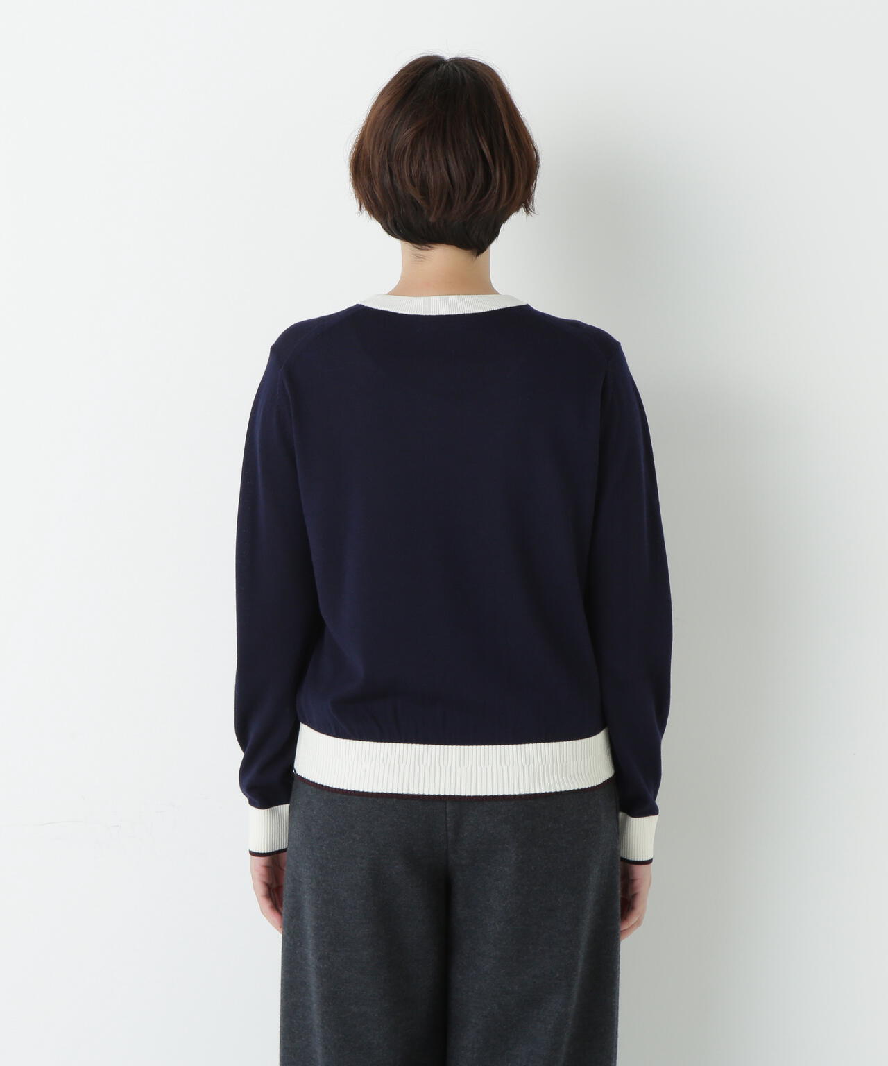 梳毛ライン入りニットプルオーバー