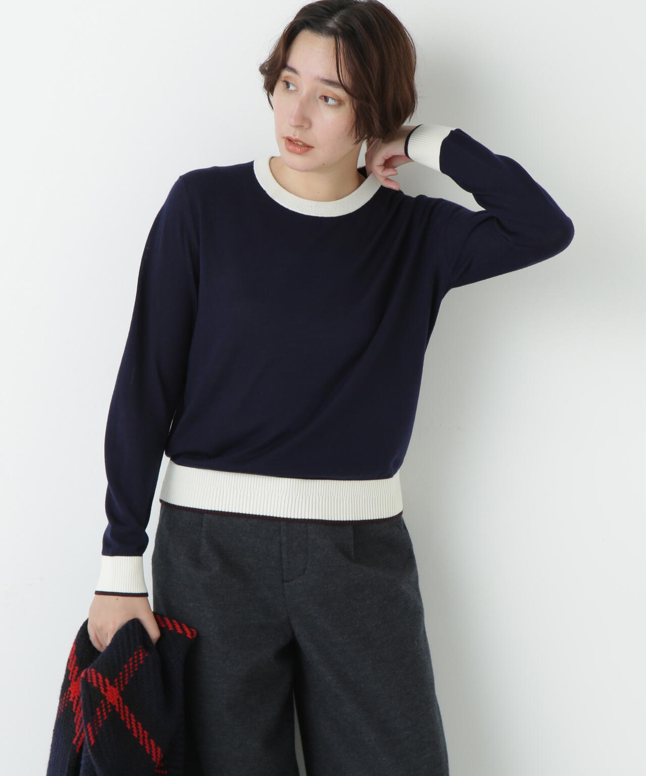 梳毛ライン入りニットプルオーバー