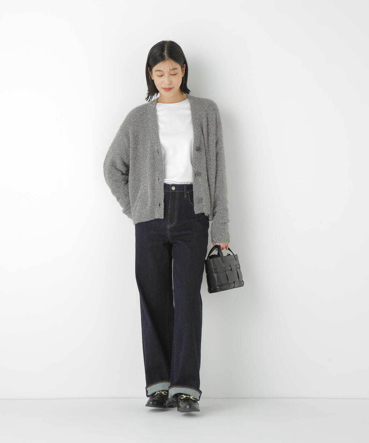 ラメシャギーVネックカーディガン | human woman（ヒューマンウーマン