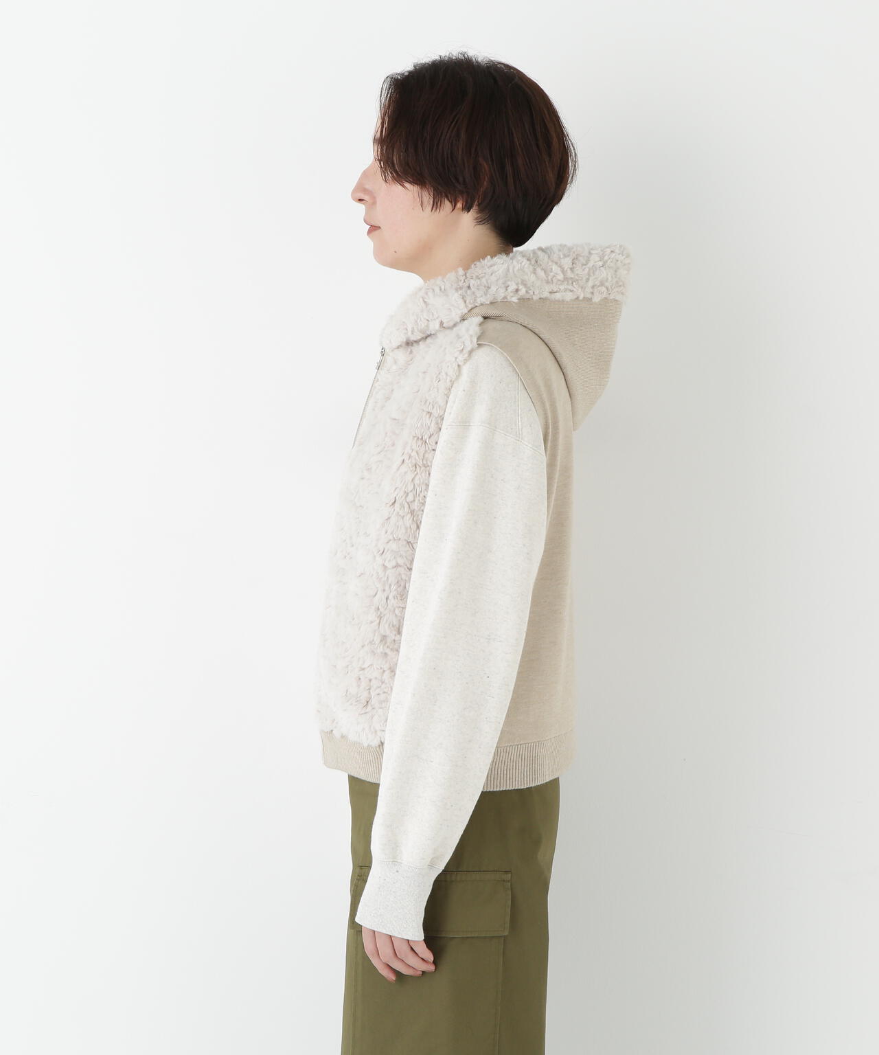 フェイクファージップアップフードベスト | human woman（ヒューマン