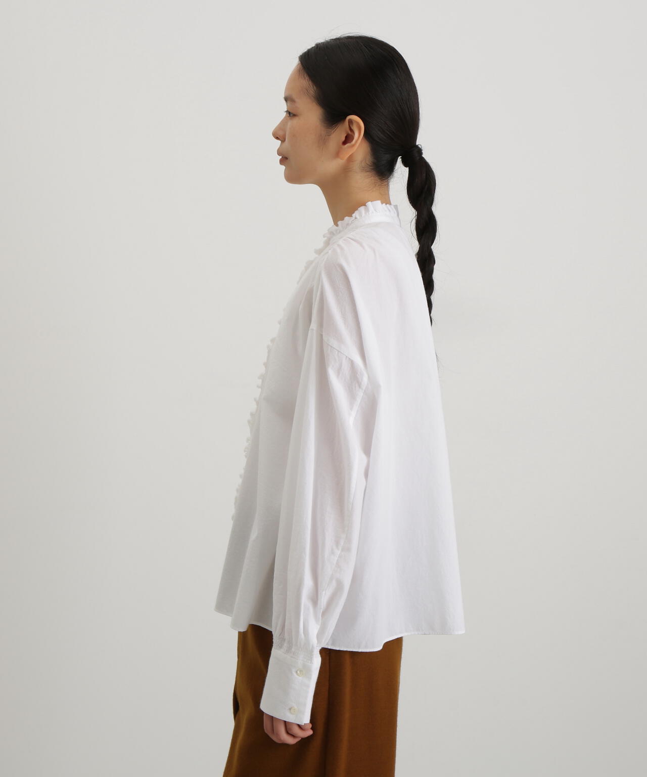 荒炊き染フリル衿ブラウス