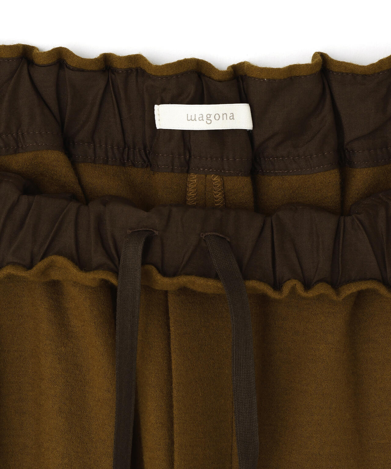 圧縮スムーステーパードパンツ