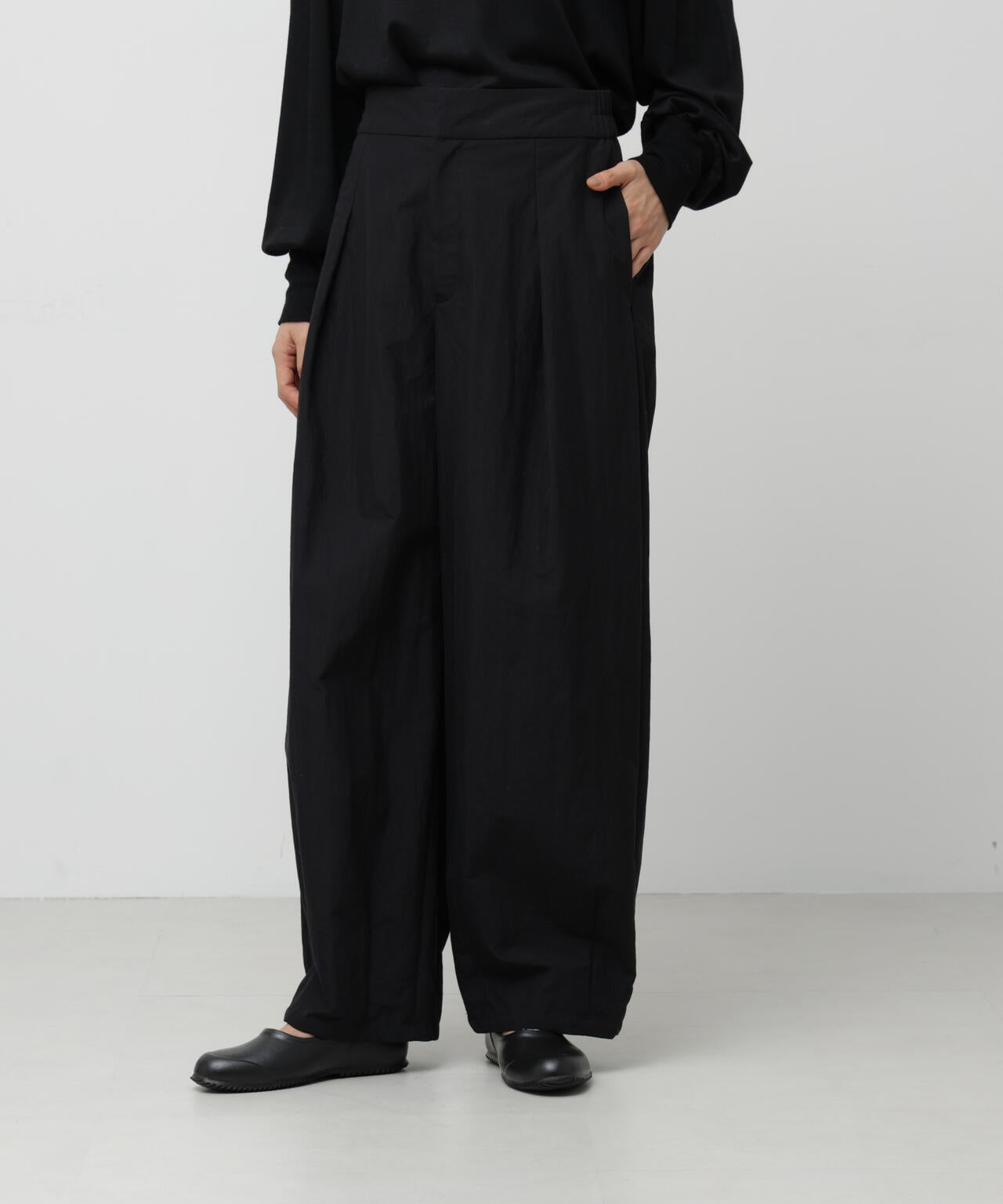 【美品】レザレクション モックネック パンツセット 美品】レザレクション モックネック パンツセット