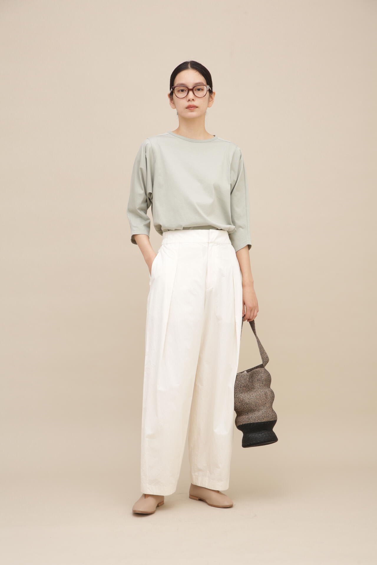 175cm/Ｂ78/Ｗ58 着用サイズ：M