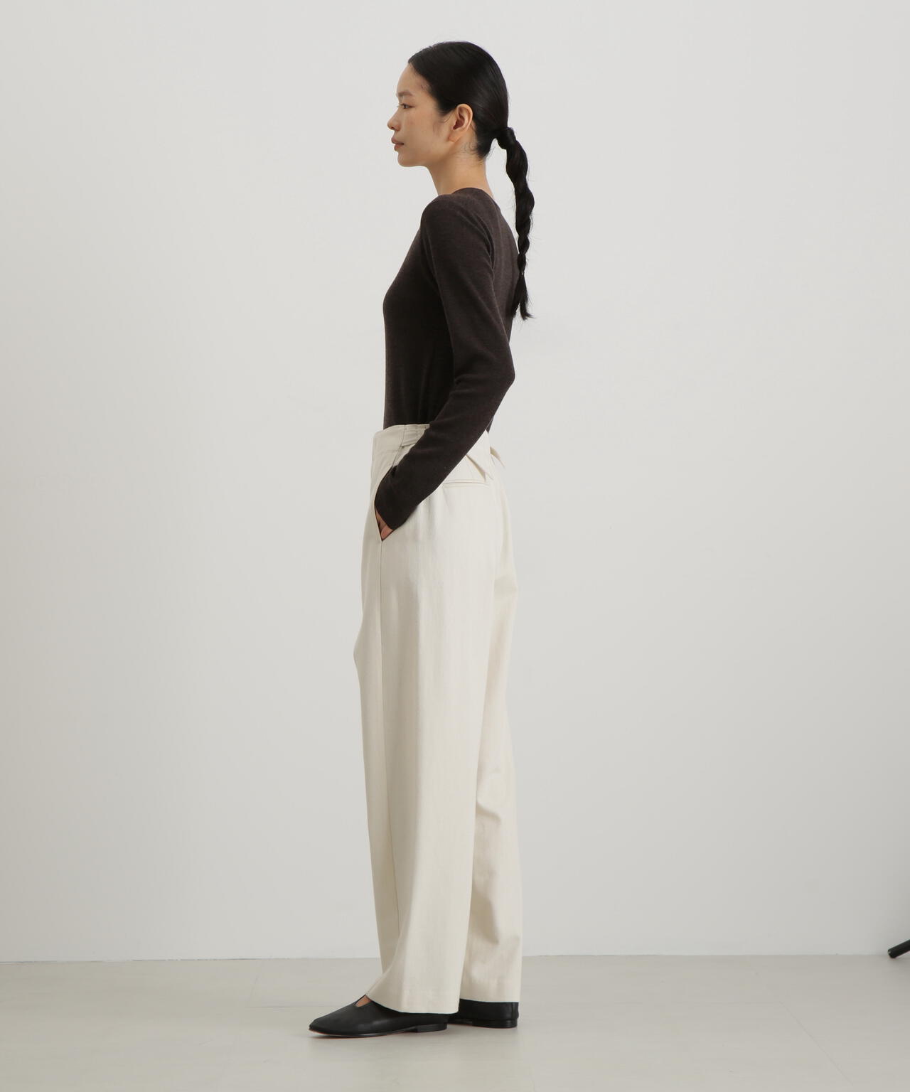 20471120 ウール　パンツ ウールポリエステルギャバジン ノープリーツスリムスラックス