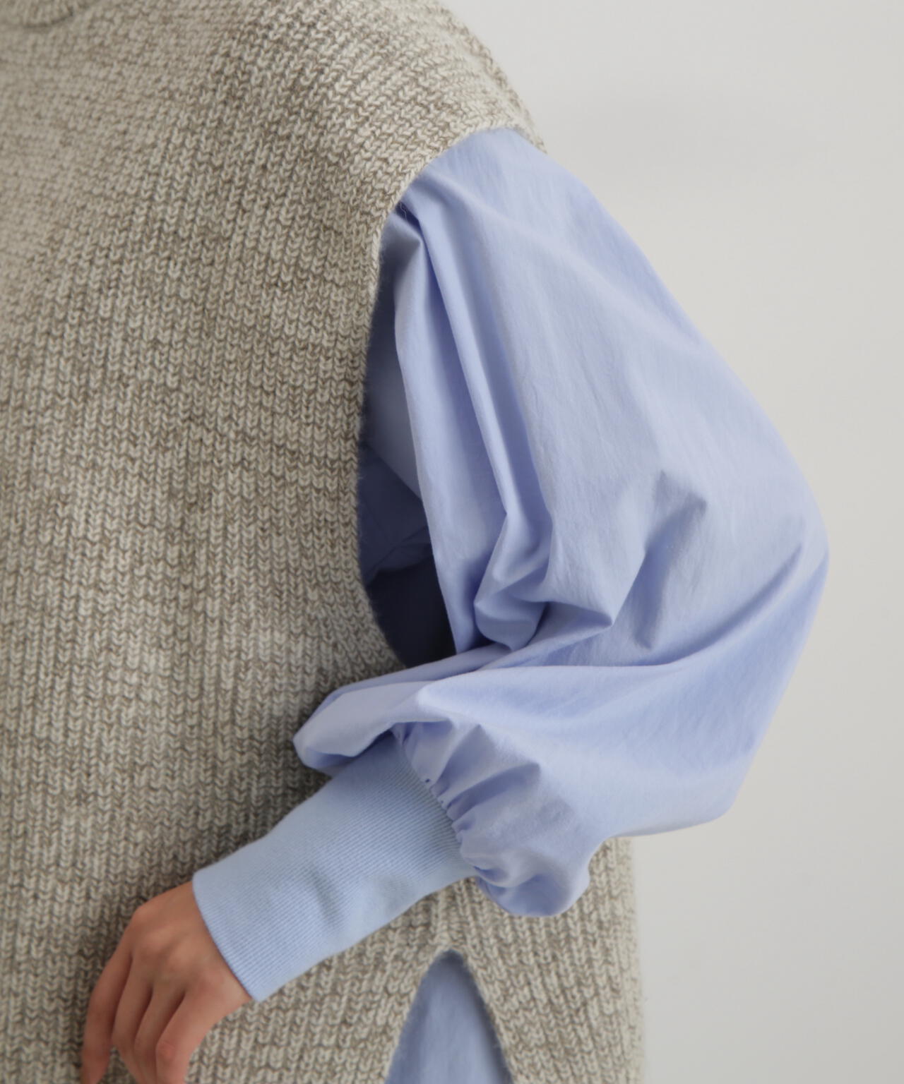 ウールＦＯＸシルクニットスリーブレストップス