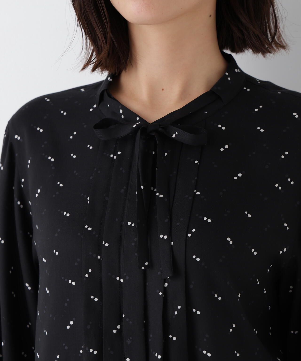 テンセルビエラタイブラウス