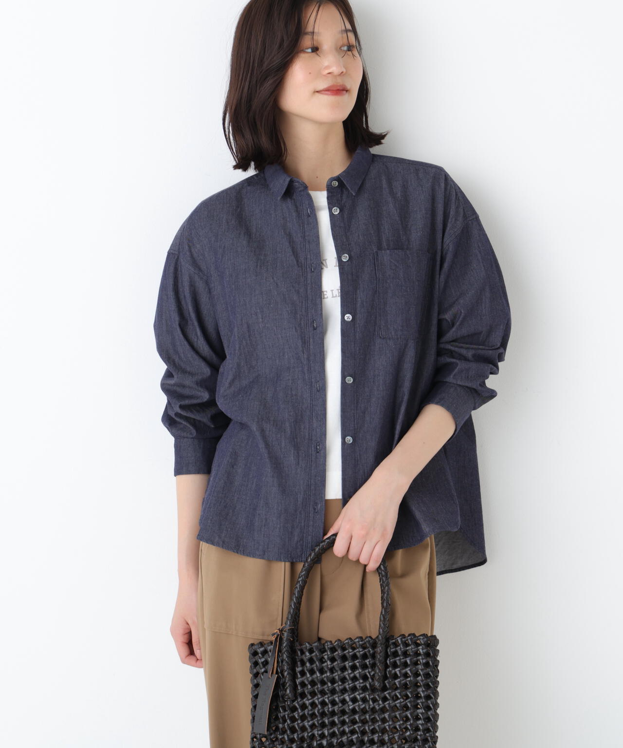 《定番素材 / 洗える》ライトオンデニムシャツ