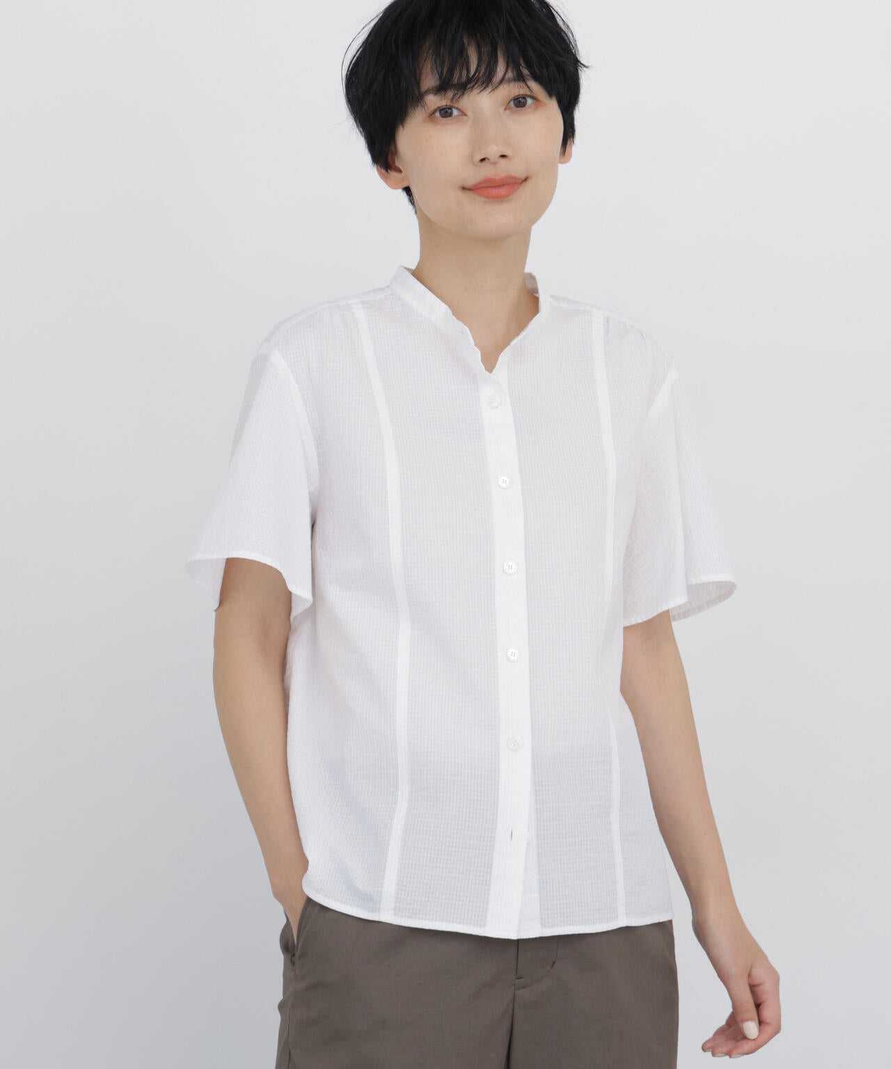 新品　タグ付きhuman woman 先染めサッカーブラウス 清涼素材 / 洗える》先染めサッカーブラウス | human woman