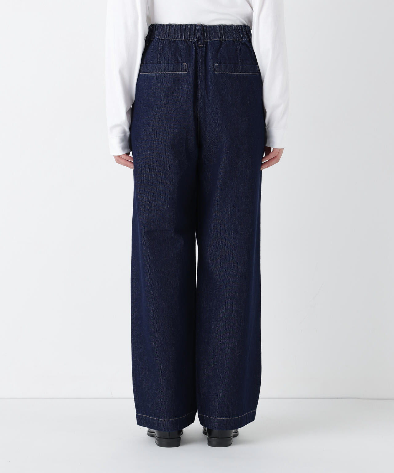 ソフトデニムバレルパンツ