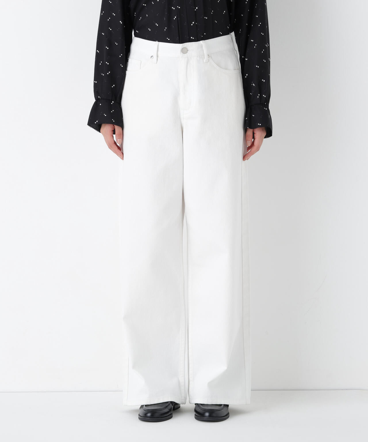 ソフトデニムセミワイドパンツ