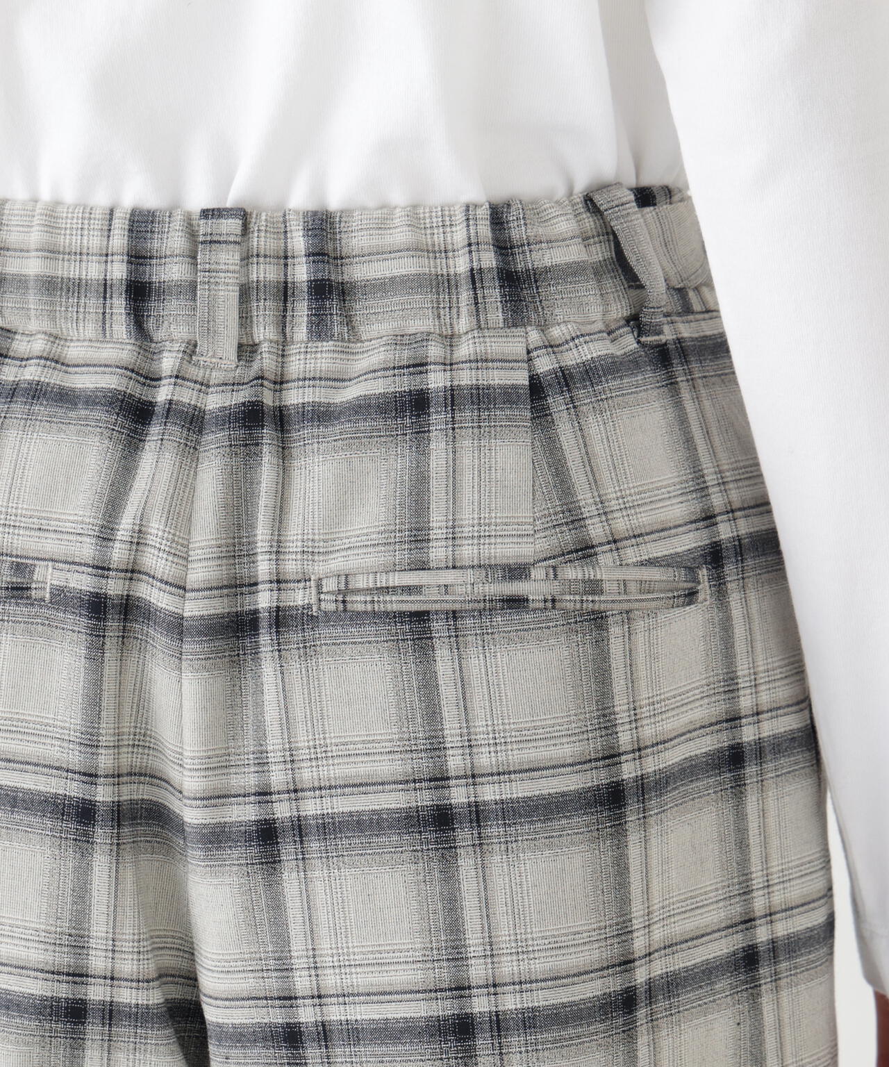 ＴＲチェックタックワイドテーパードパンツ