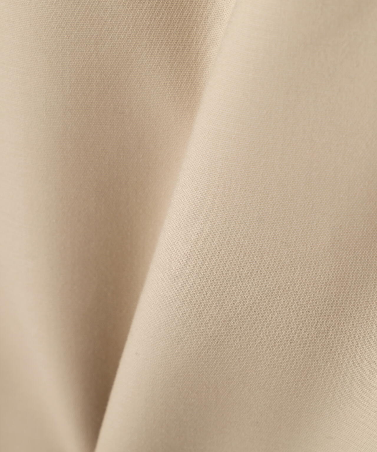 細身ストレッチストレートパンツ