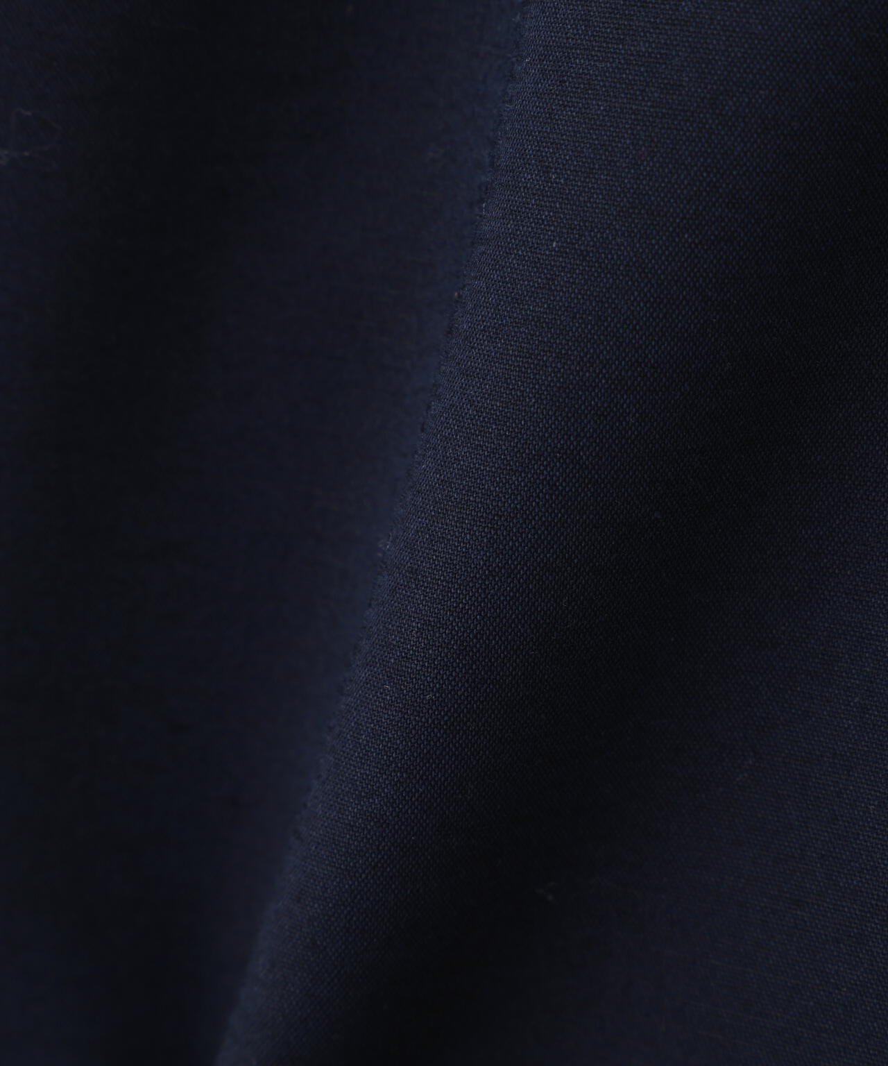 細身ストレッチストレートパンツ