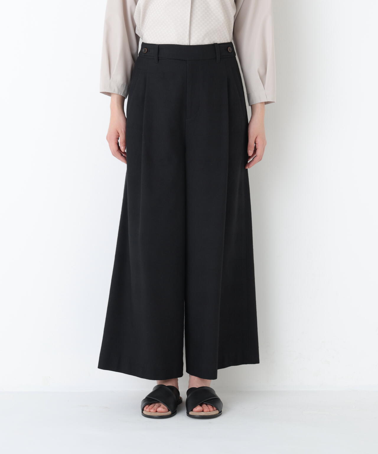 《名品 / マルチサイズ / 洗える》ドライタッチリネン混ガウチョパンツ