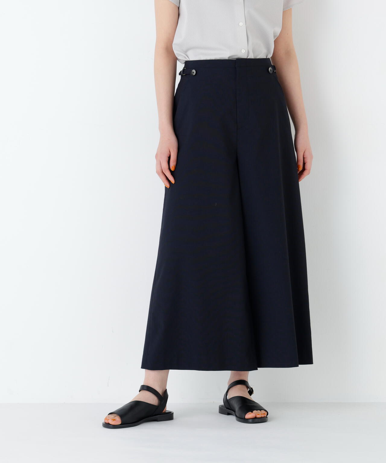 身長168ｃｍ　Ｂ82　W59　H88 着用サイズ：M