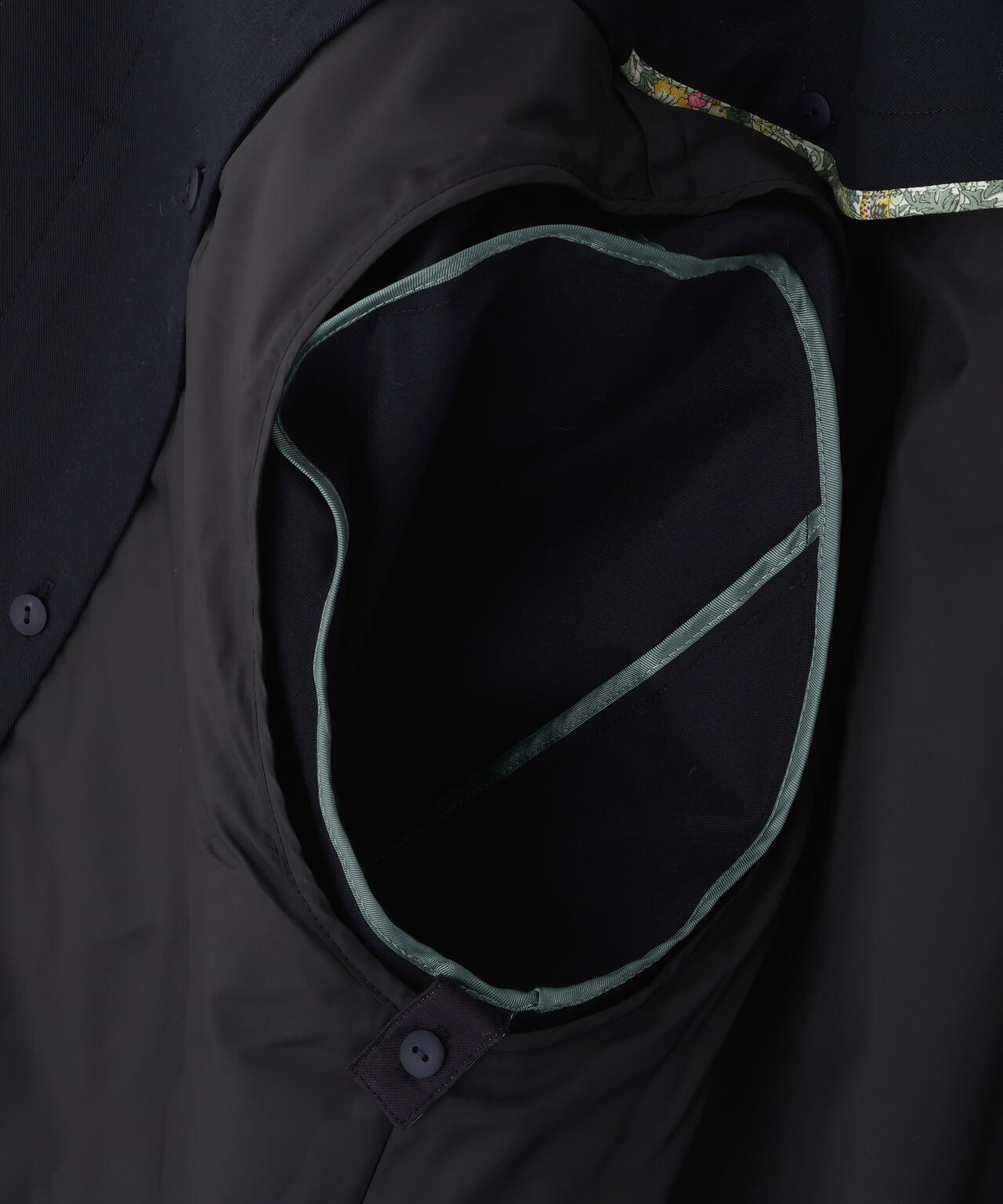 ライナー付きフラップノーカラーコート