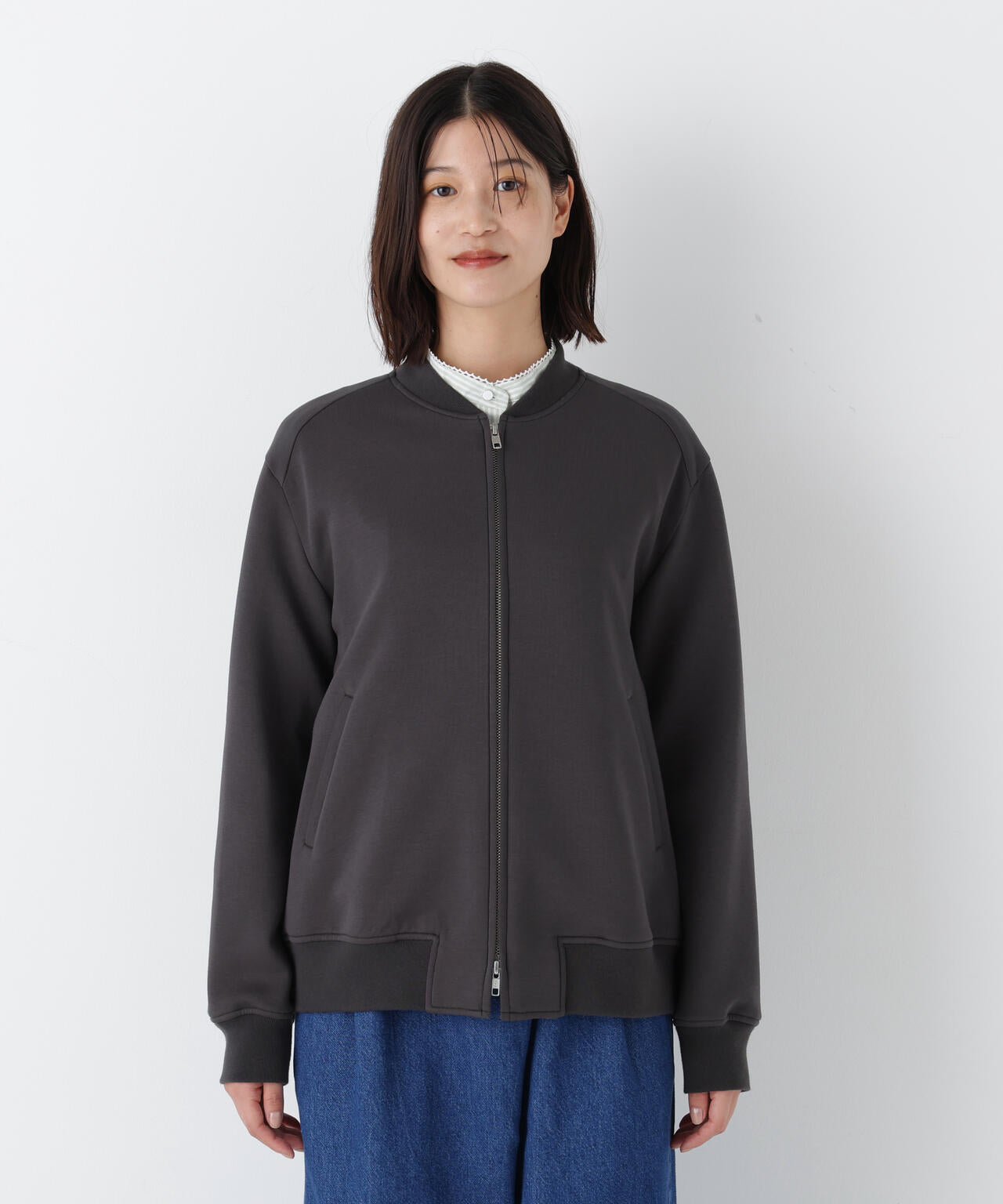 ダンボールボンバーブルゾン