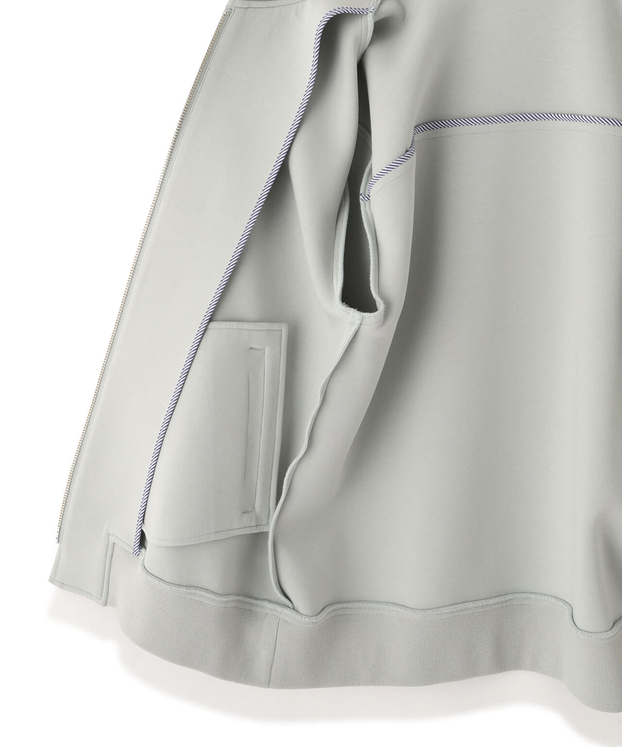 ダンボールボンバーブルゾン