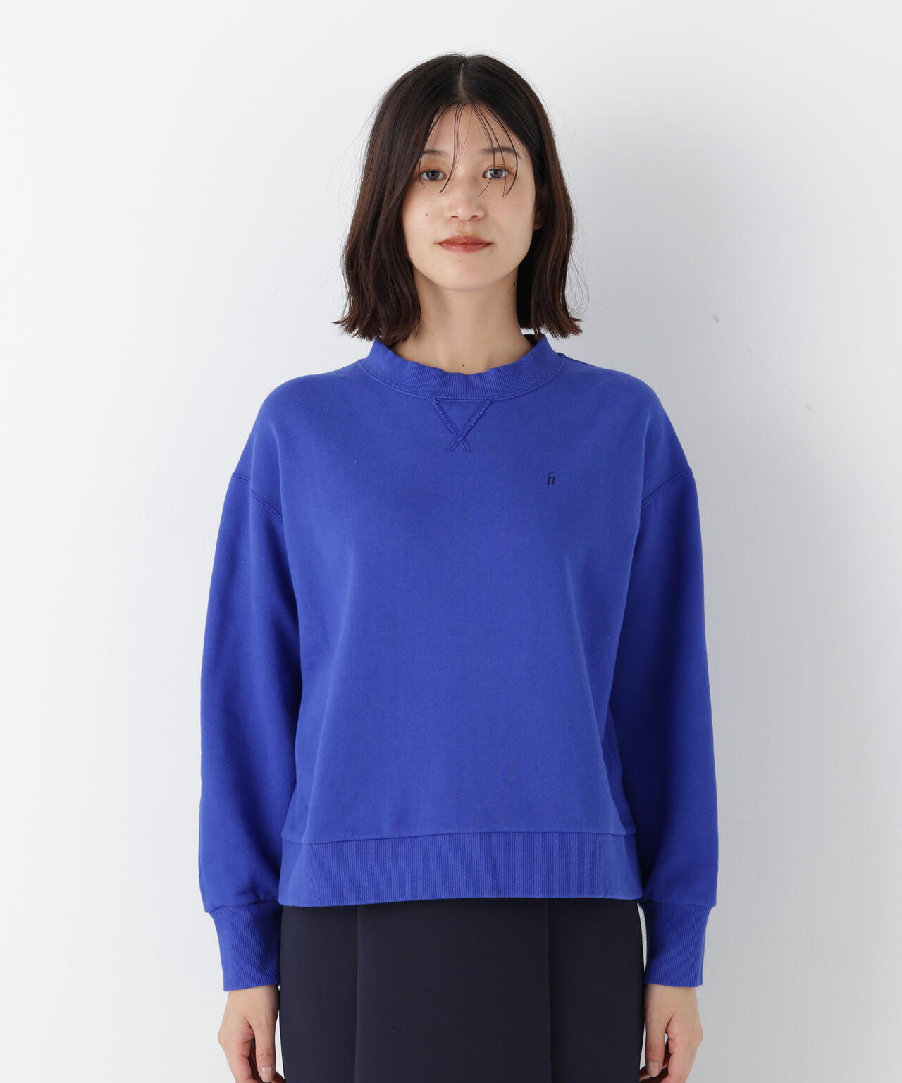 ロゴ刺繍カラースウェット | human woman（ヒューマンウーマン