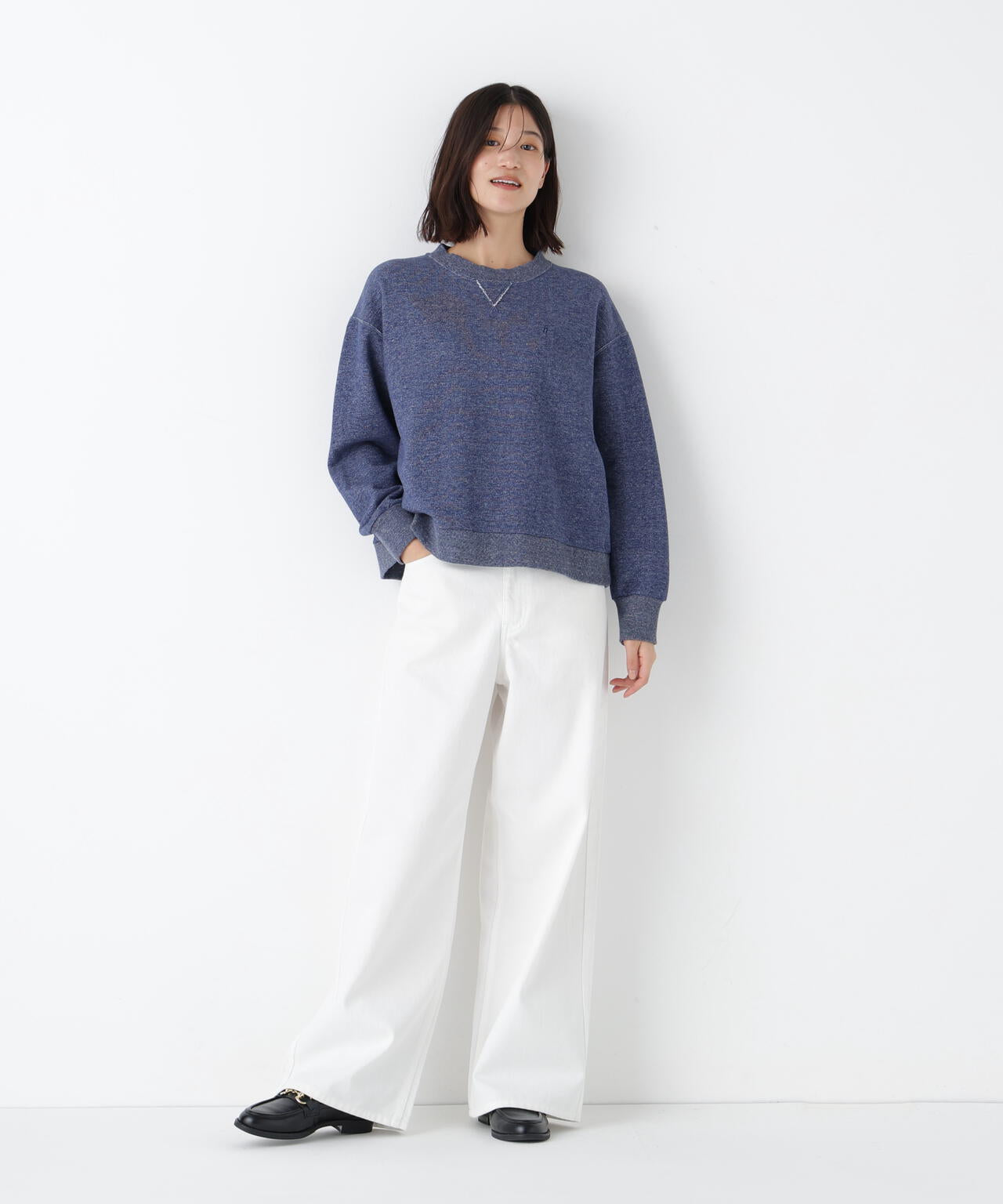 ロゴ刺繍カラースウェット