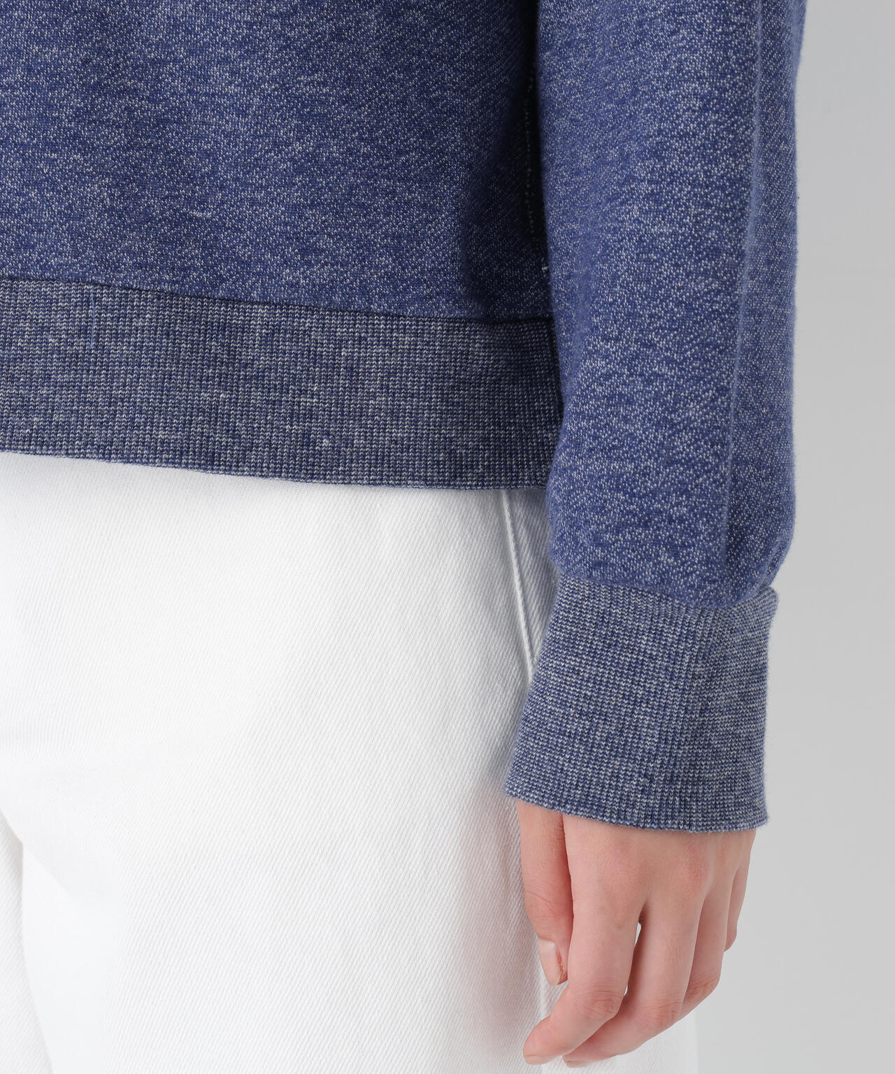 ロゴ刺繍カラースウェット