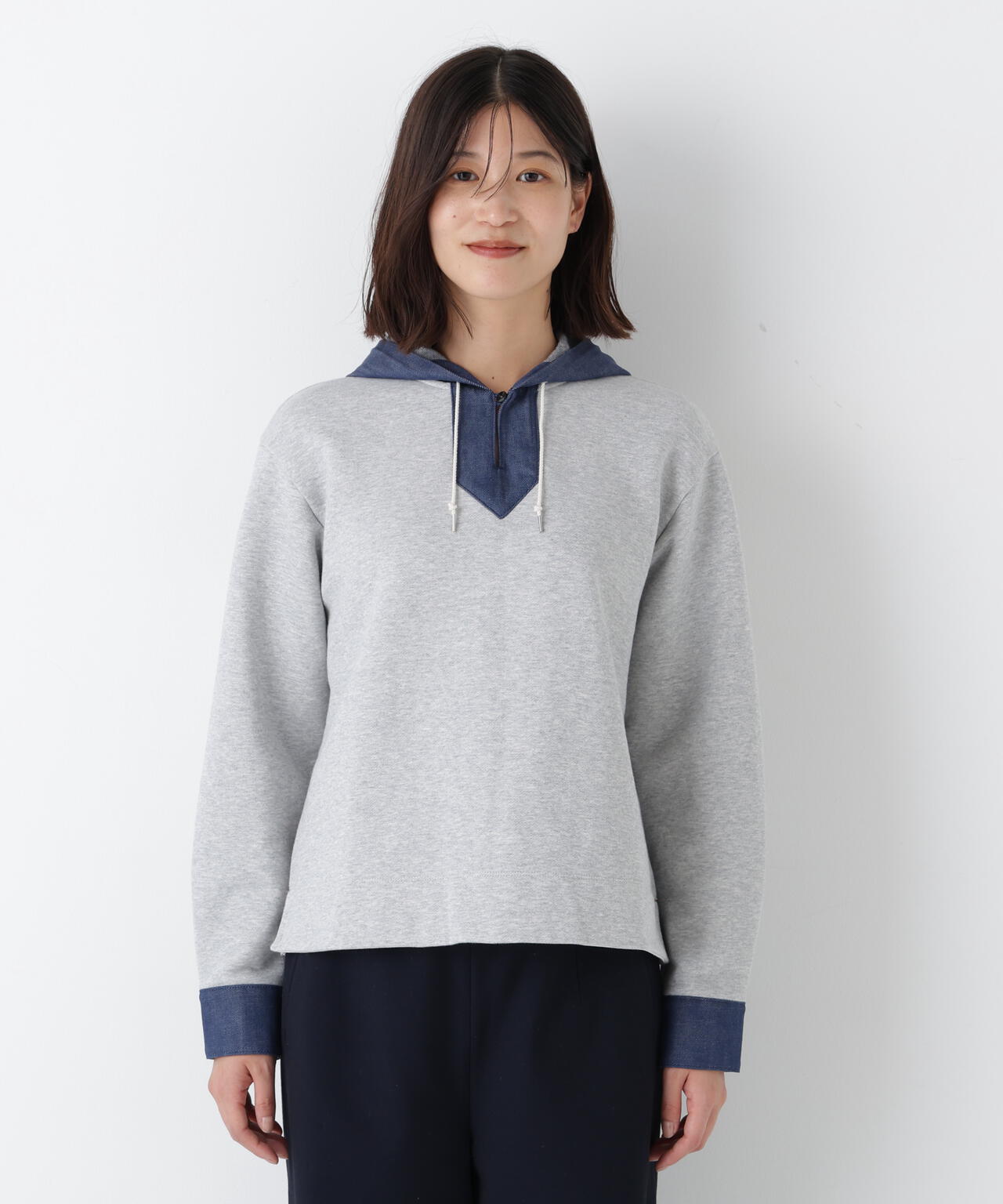 デニムドッキングフーディープルオーバー
