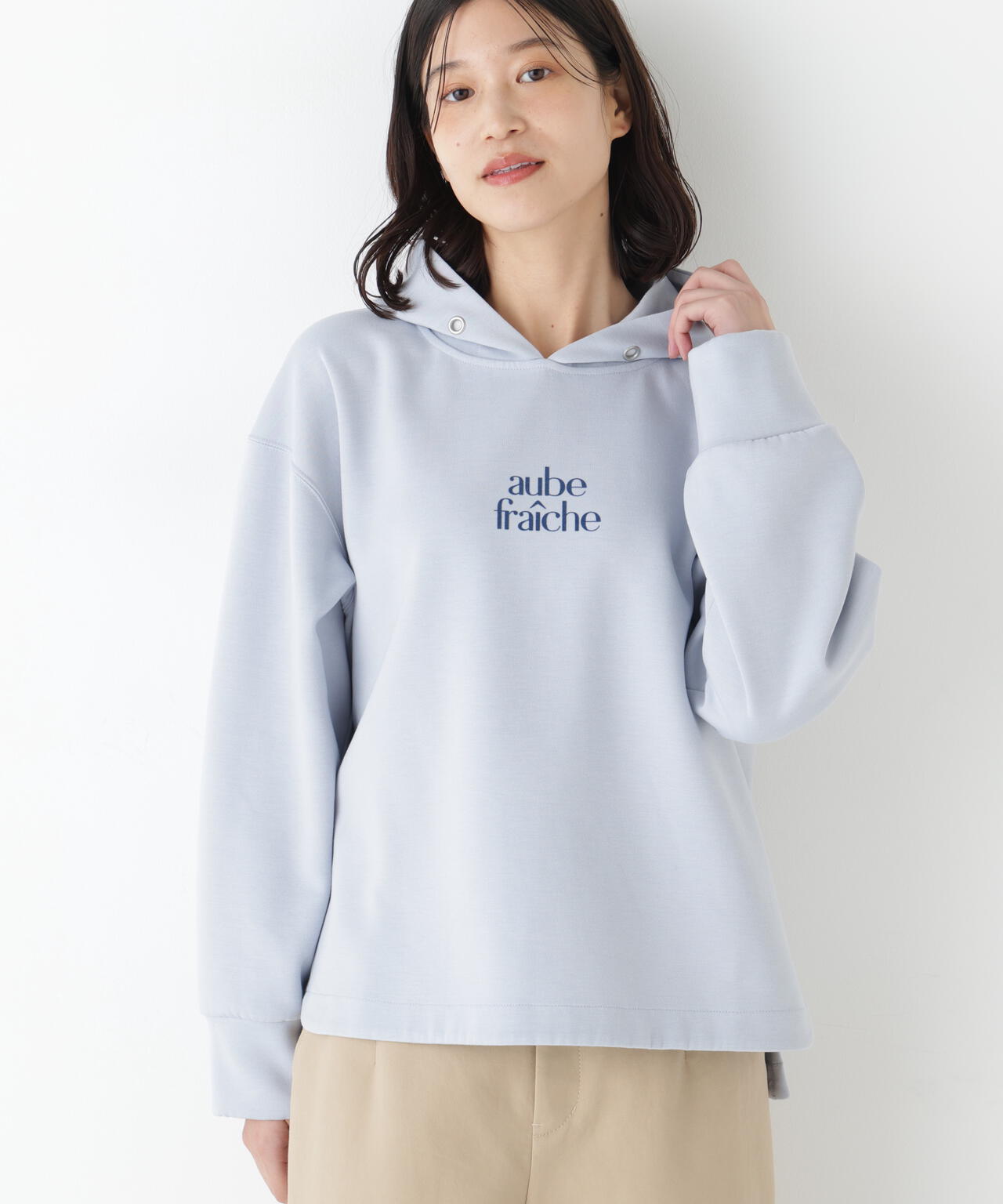 ロゴフーディーダンボールプルオーバー