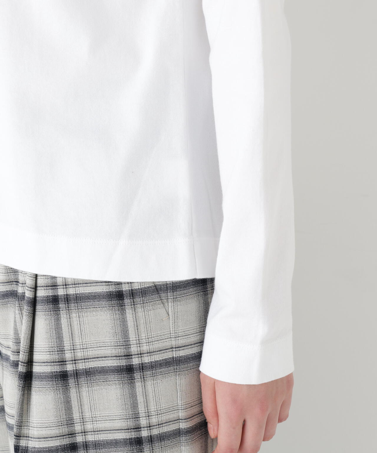 ロゴ長袖Ｔシャツ