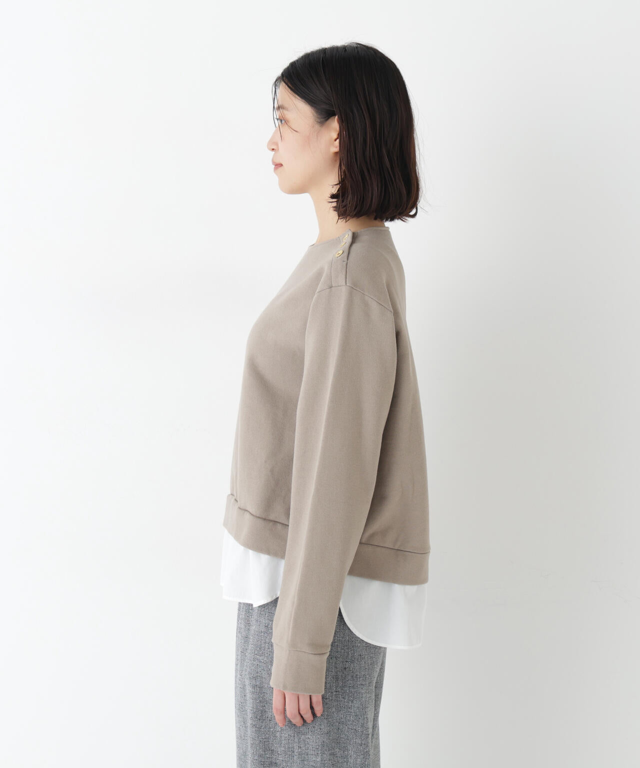 シャツテールドッキングプルオーバー | human woman（ヒューマン
