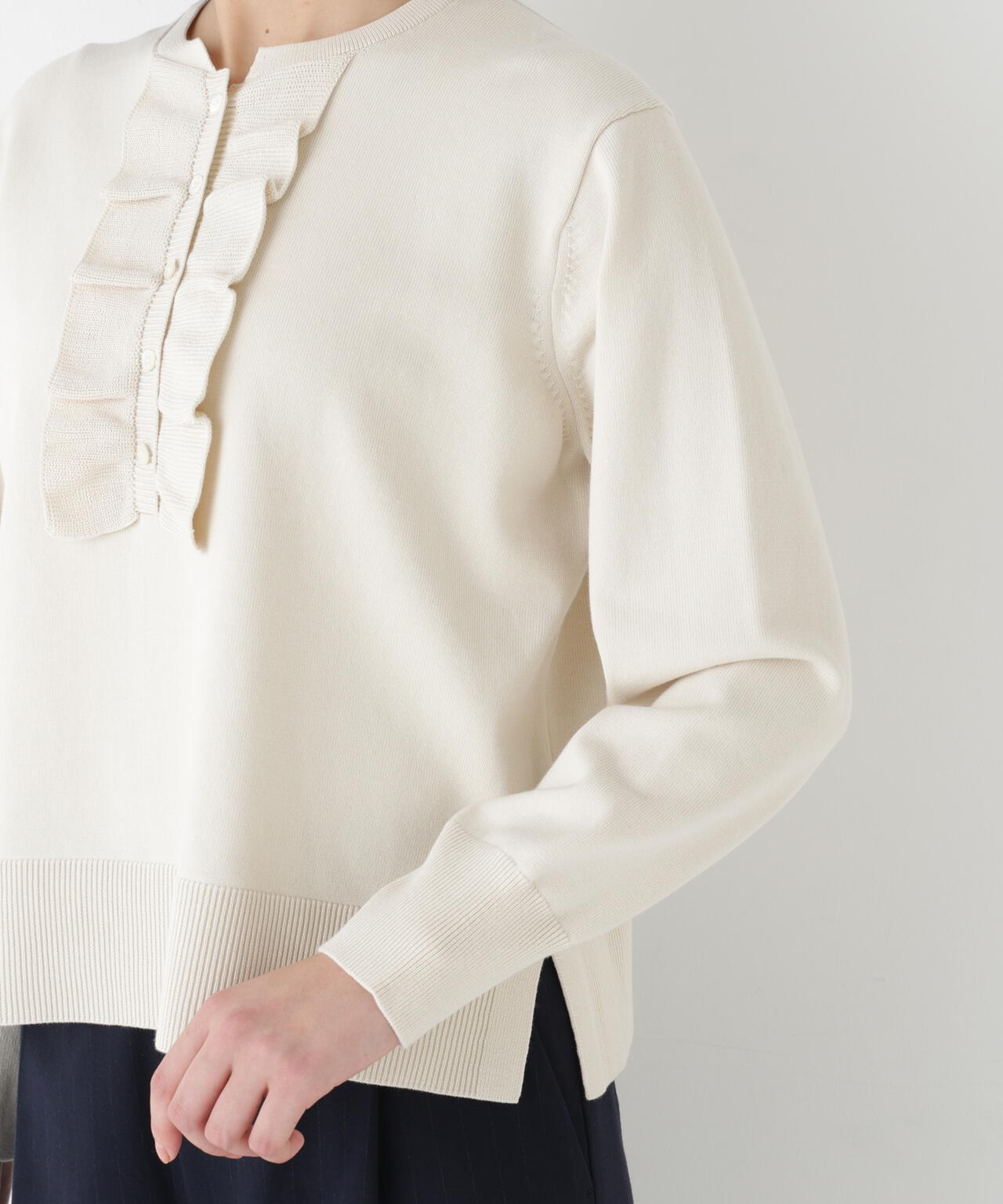 オーガニックコットン混プレーティング前立フリルプルオーバー