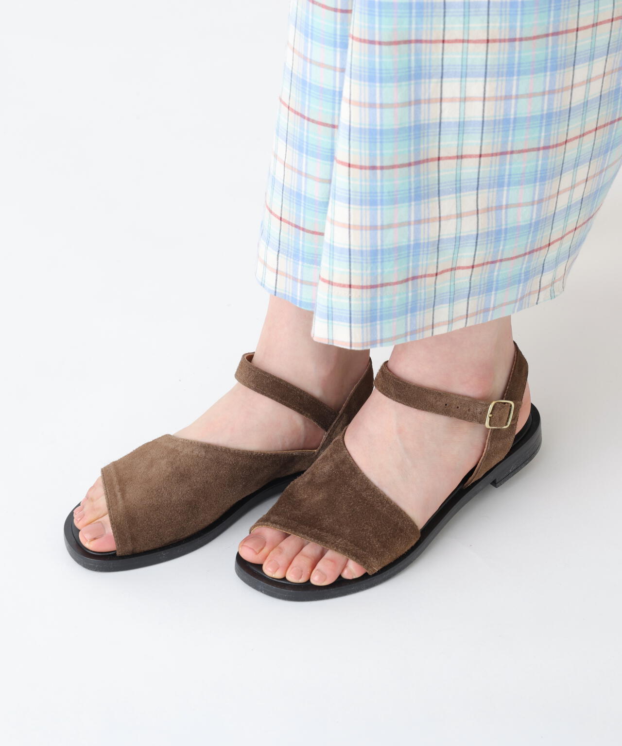 《ＥＮＥＳＳ》ストラップレザーサンダル