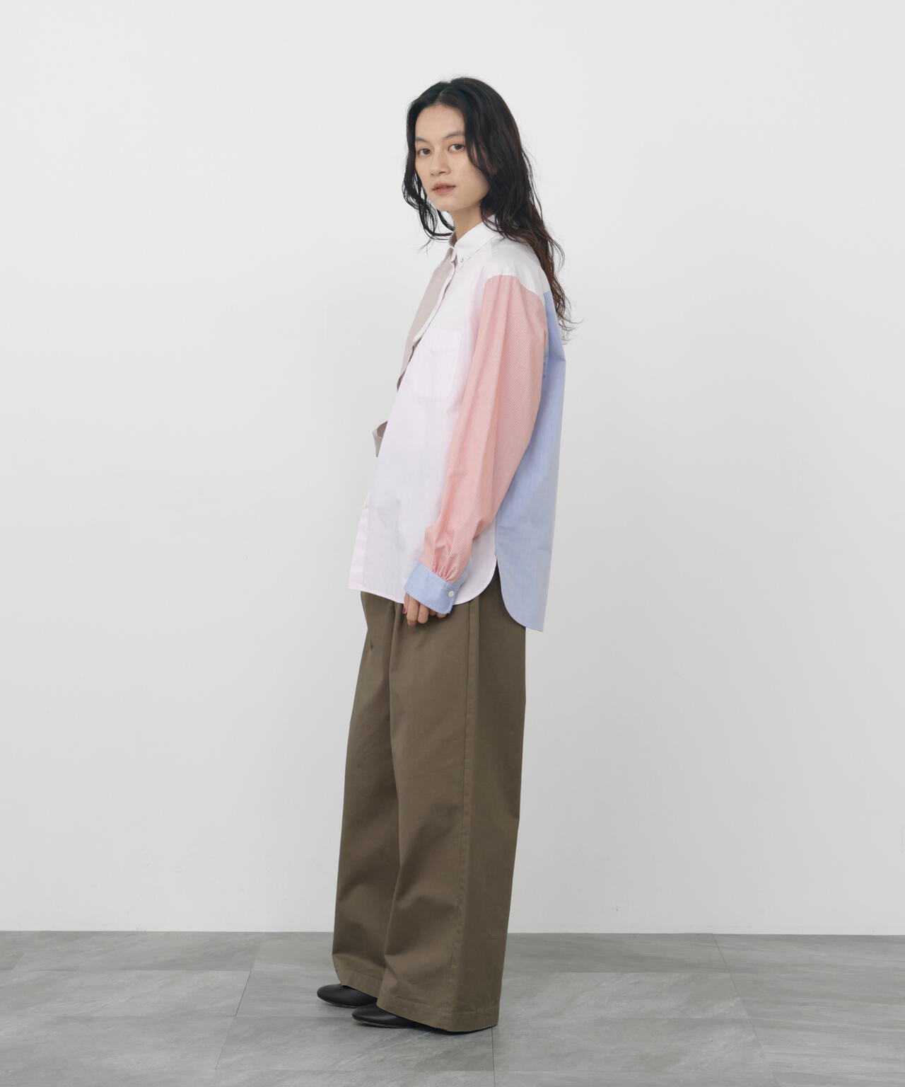 165cm/B:77cm/W:57cm/H:79cm 着用サイズ：M
