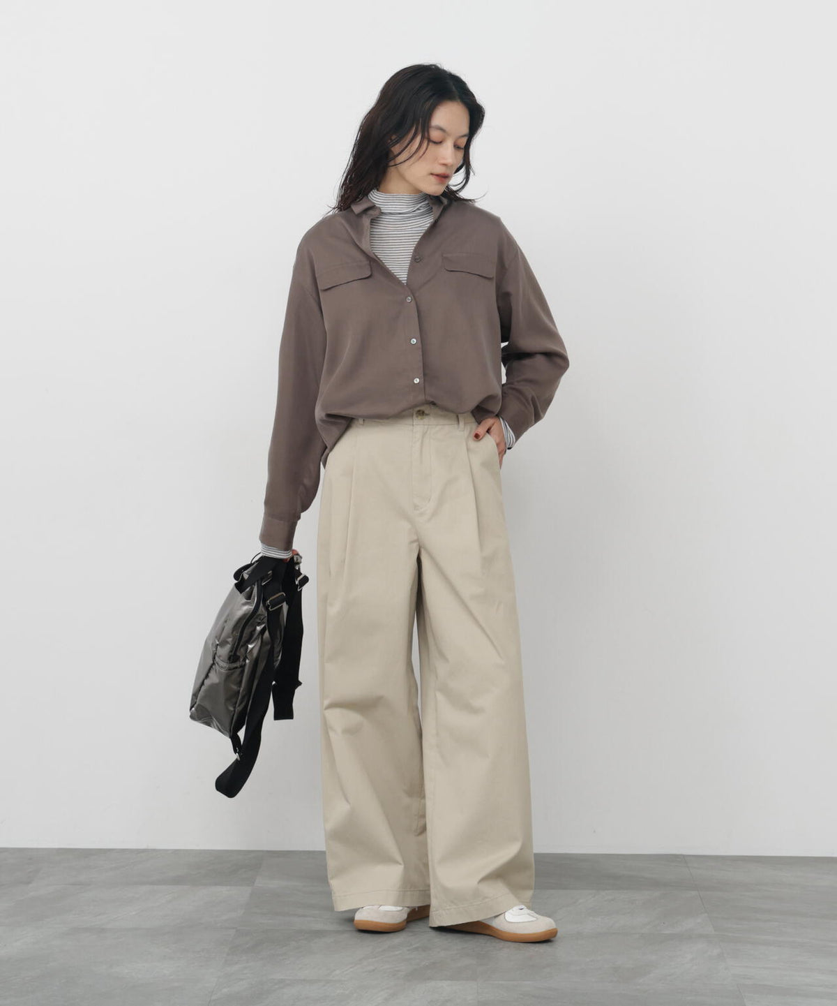 165cm/B:77cm/W:57cm/H:79cm 着用サイズ：M