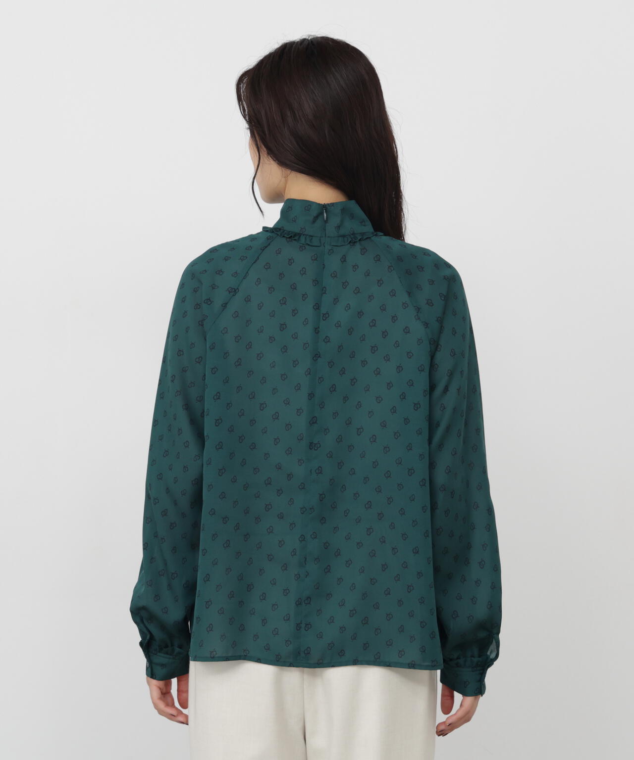 165cm/B:77cm/W:57cm/H:79cm 着用サイズ：M